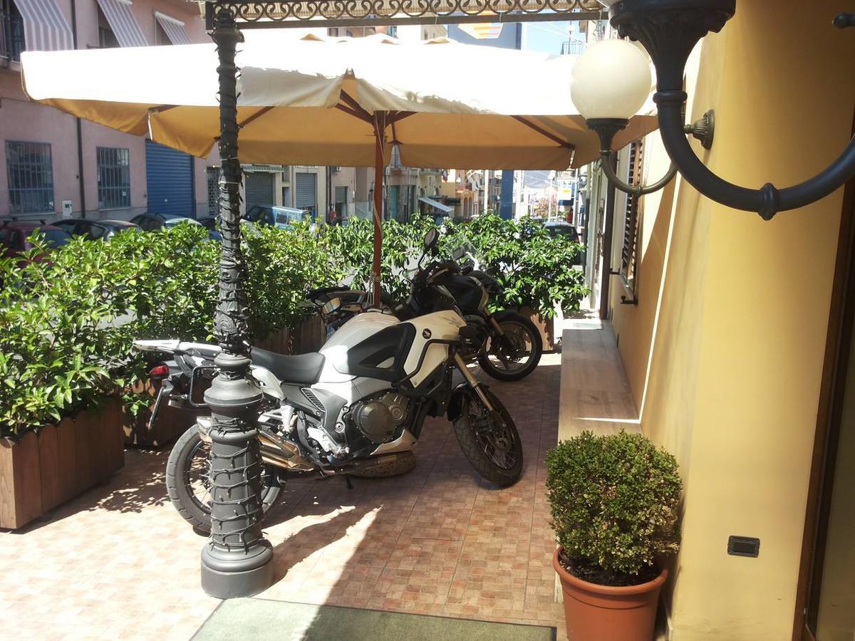 Paradiso Delle Madonie 4*